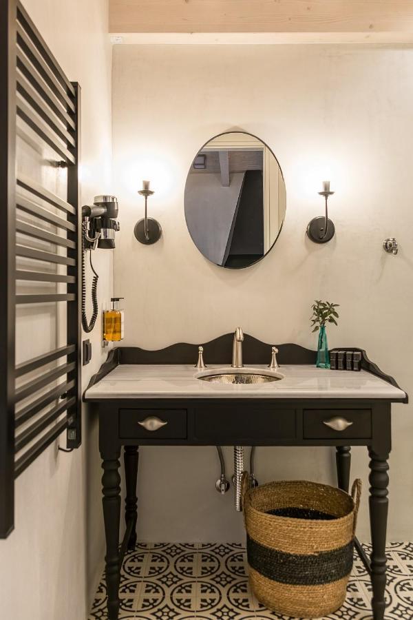 Pomegranate Suites Kavála Eksteriør bilde