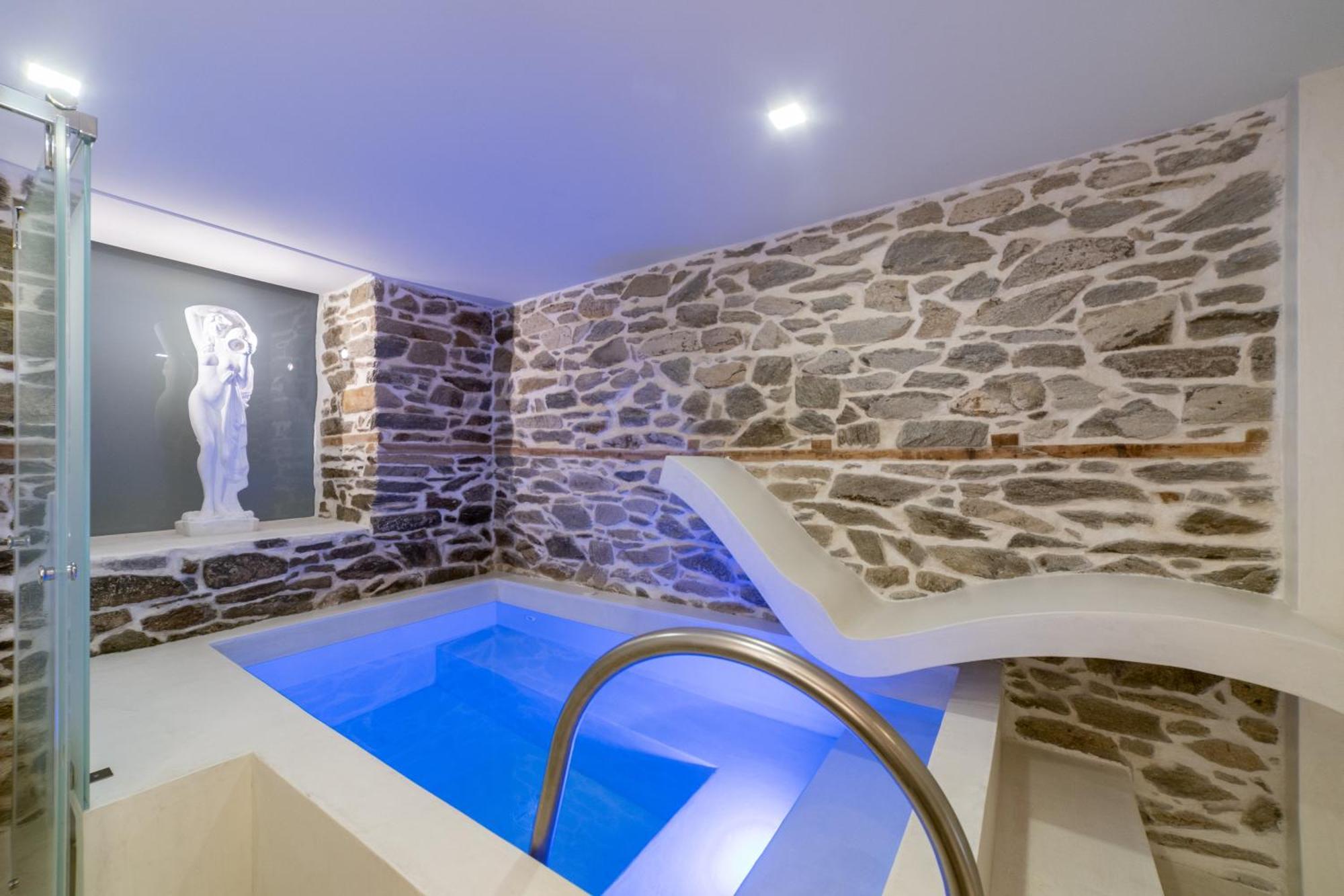 Pomegranate Suites Kavála Eksteriør bilde
